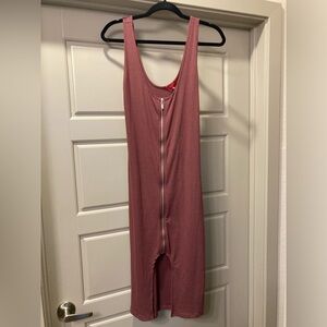 Guess NWT Mauve Ribbed Dress with Zipper
